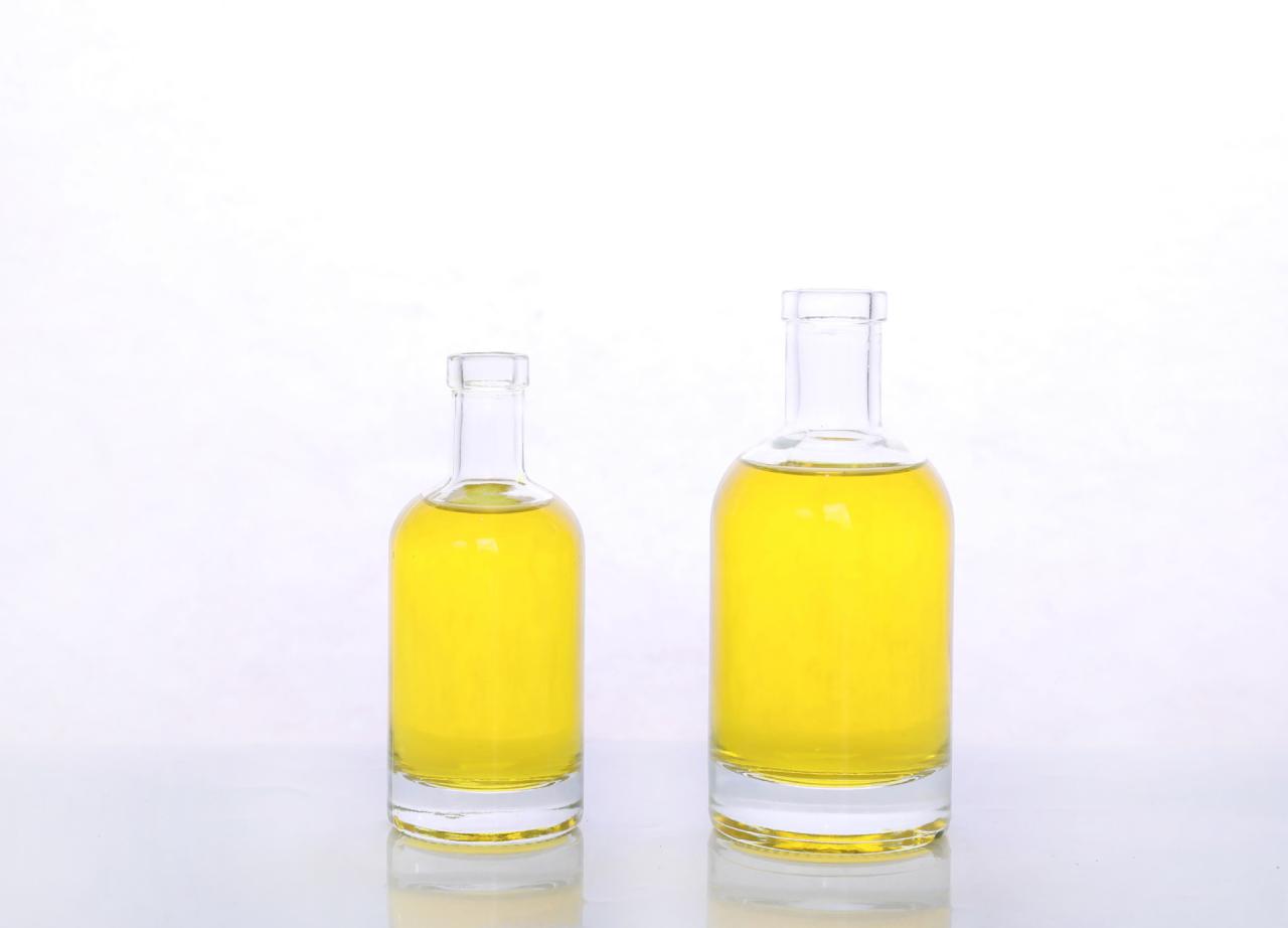 Spot wholesale liquor bottle glass transparent wine bottle 200ml fruit wine bottle cork bottle fashion beverage bottle插图1